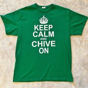 Keep Calm and Chive On KCCO Short Sleeve T-shirt Green Mens L